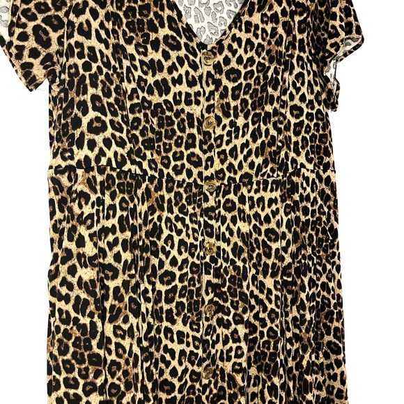 Torrid Leopard Button-Front Dress Size 2 - Picture 12 of 12